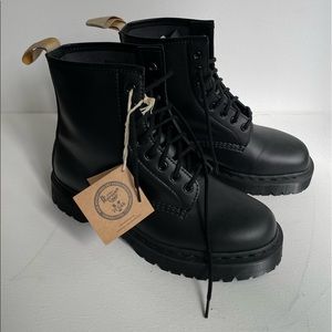 Vegan Doc Martens Bex mono boot